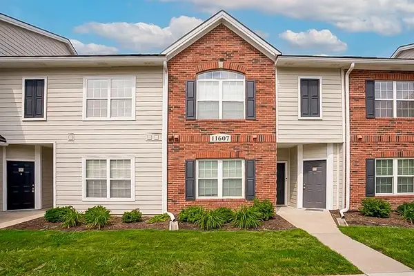 11607 Tomahawk Creek Parkway #E, Leawood, KS 66211