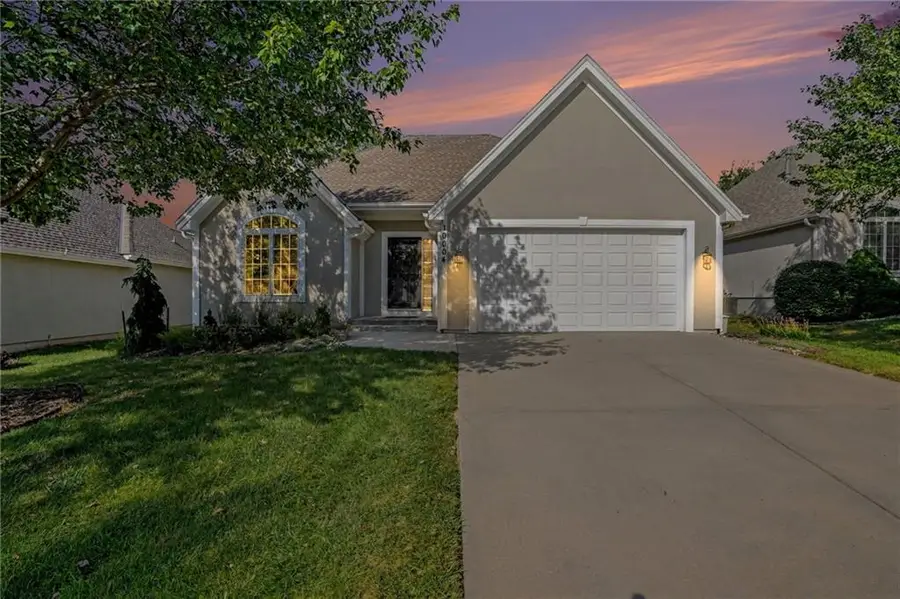 10004 N Arlington Avenue, Kansas City, MO 64157 - #2