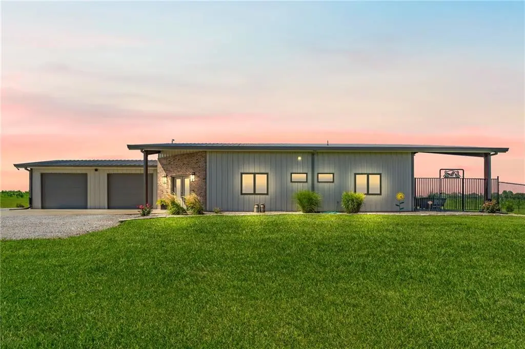 1482 N 300th Road, Baldwin City, KS 66006 - #1