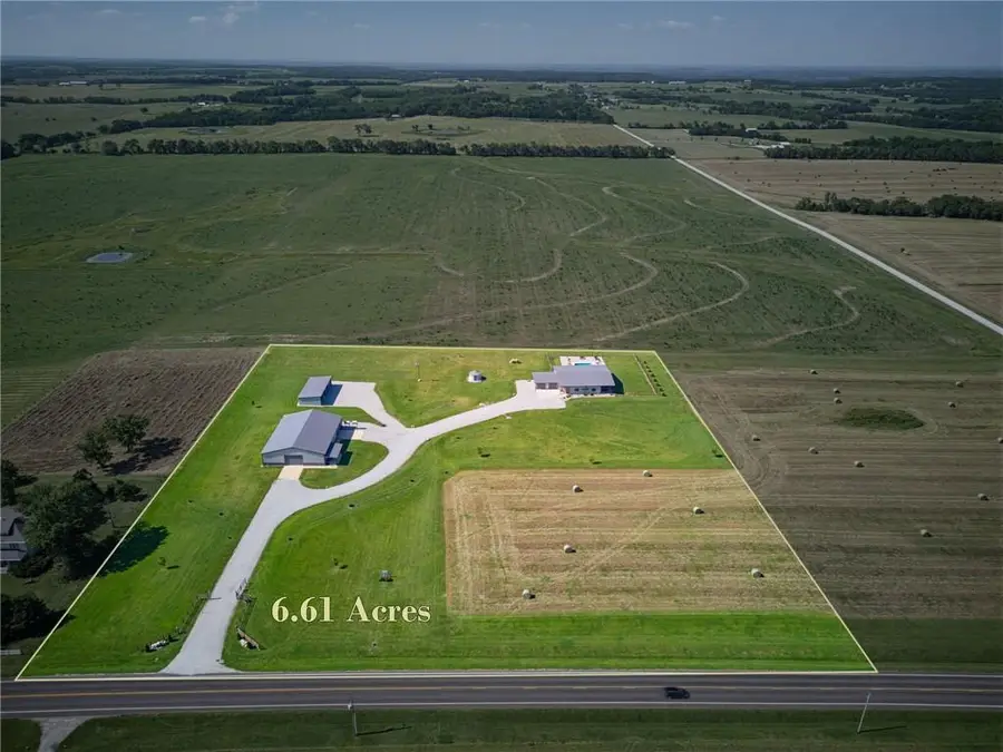 1482 N 300th Road, Baldwin City, KS 66006 - #2