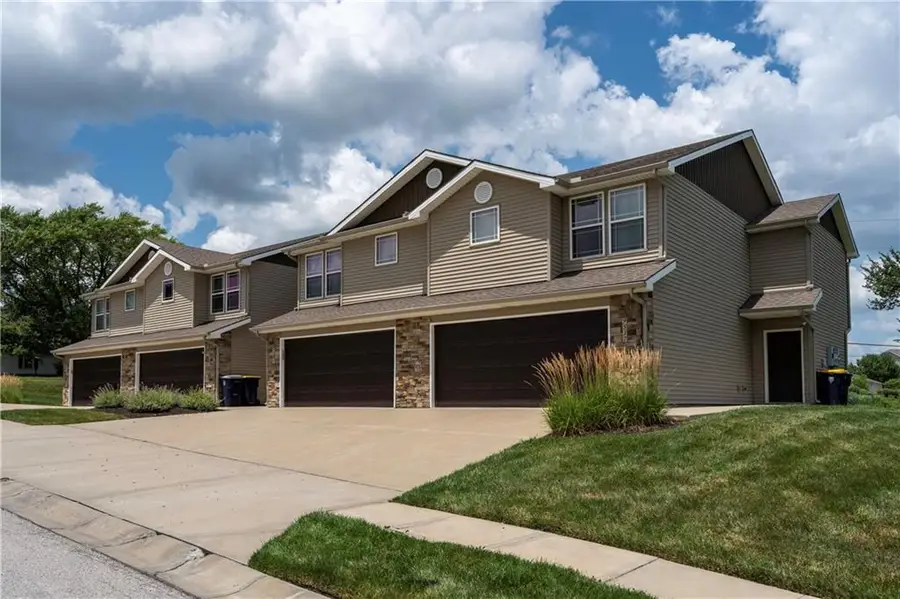 9517 N Baltimore Avenue, Kansas City, MO 64155 - #3