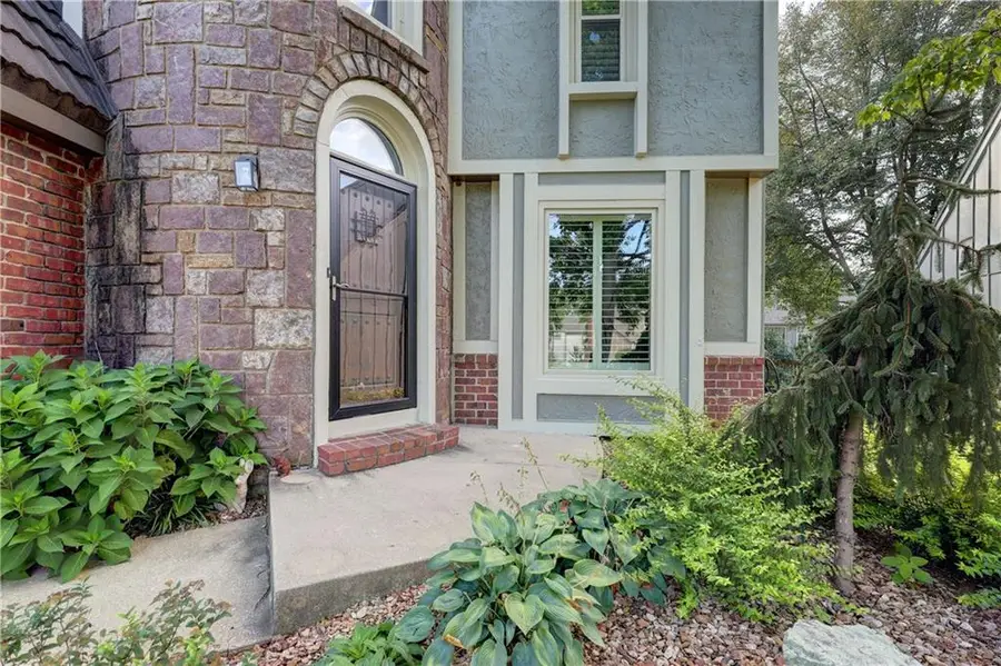 12317 Walmer Street, Overland Park, KS 66209 - #3
