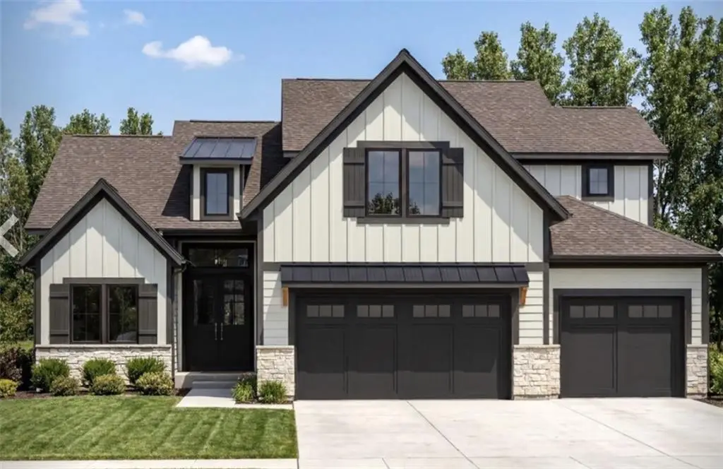 18481 Mohawk Lane, Overland Park, KS 66085 - #1