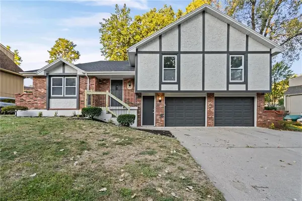 2800 S Cochise Drive, Independence, MO 64057