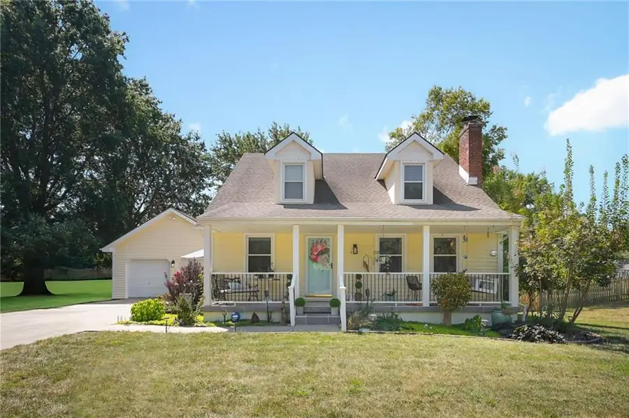 704 Raven Street, Raymore, MO 64083 - #2