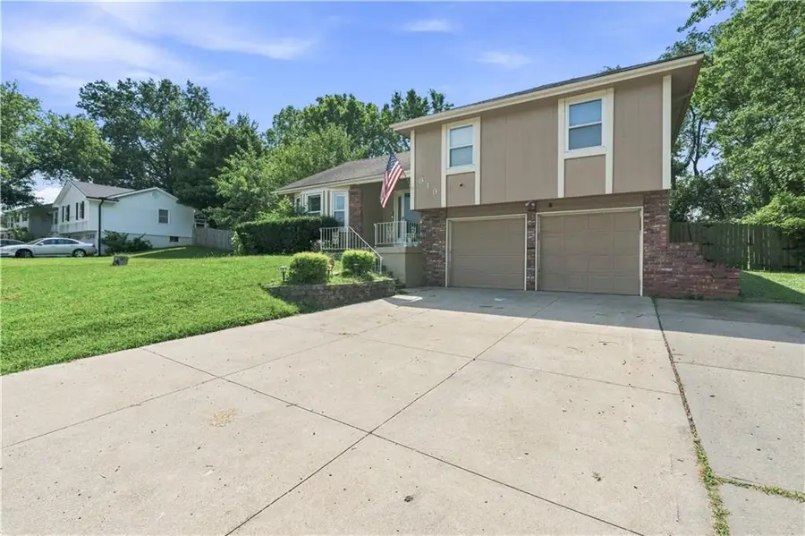 919 NE 112th Terrace, Kansas City, MO 64155 - #3
