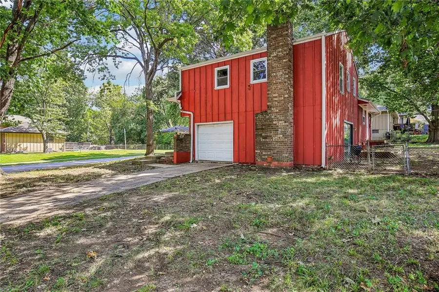 8201 E 104th Street, Kansas City, MO 64134 - #2