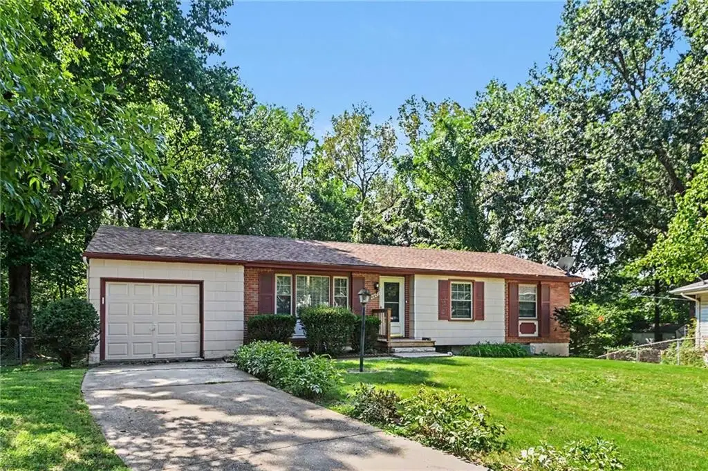 5201 NE 42nd Street, Kansas City, MO 64117 - #1