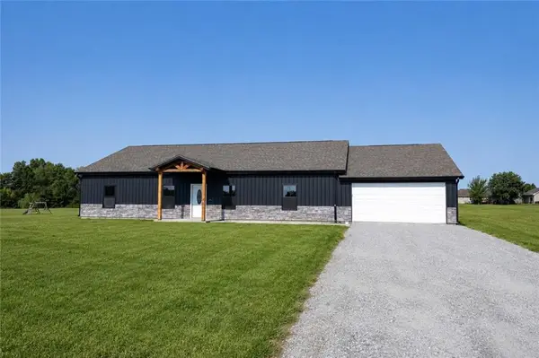 179 Peak Lane, Girard, KS 66743