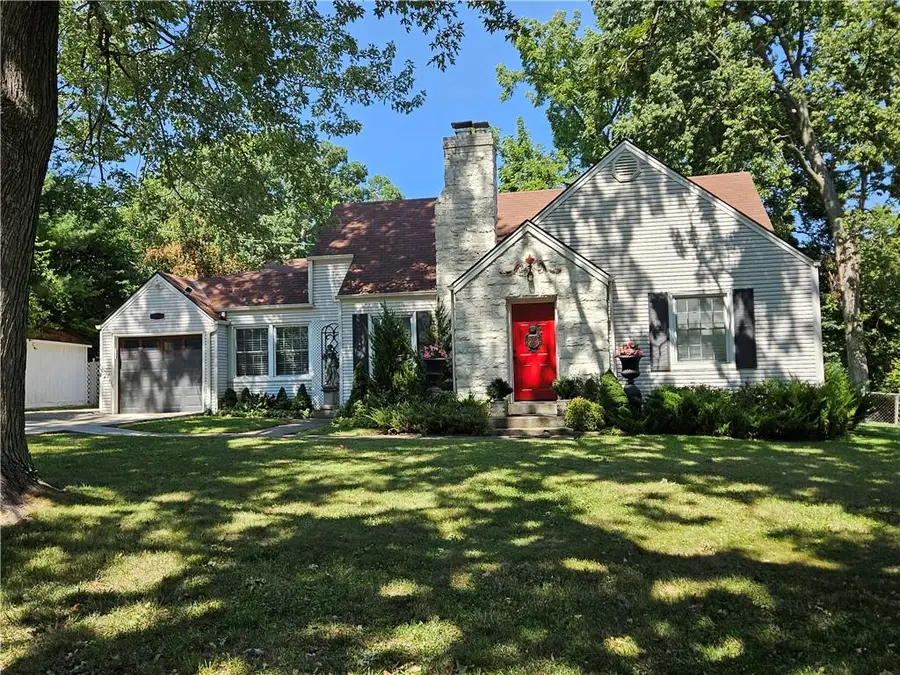 3753 N Grand Avenue, Kansas City, MO 64116 - #2