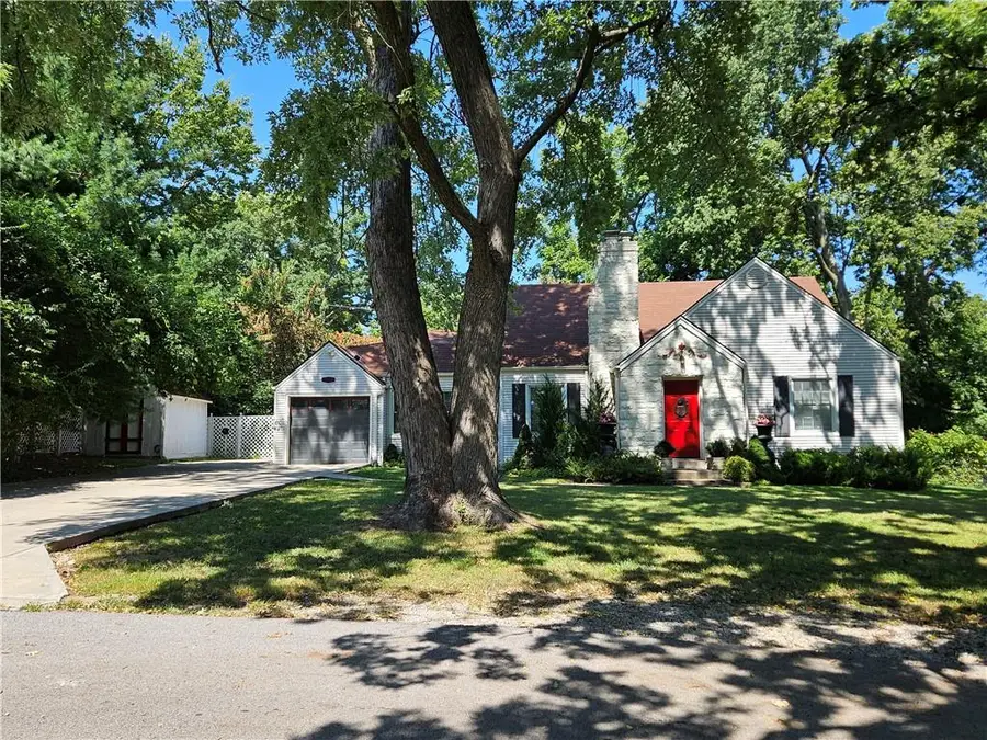 3753 N Grand Avenue, Kansas City, MO 64116 - #3