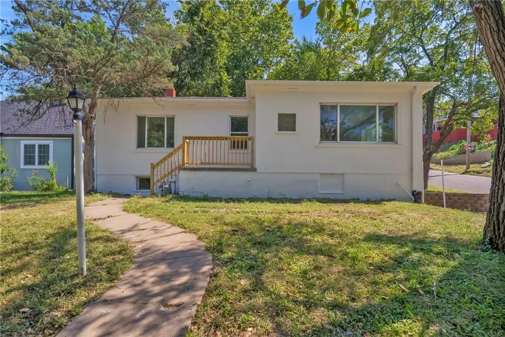 2663 Grandview Boulevard, Kansas City, KS 66102 - #1