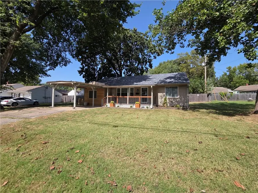 208 SW 5th Street, Lees Summit, MO 64063 - #3