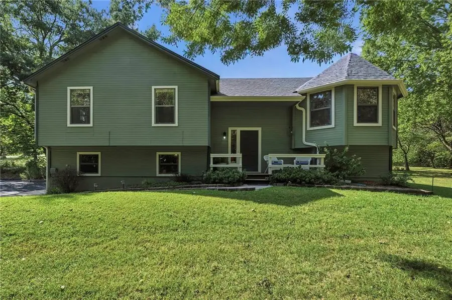 21820 S Martha Road, Peculiar, MO 64078 - #2