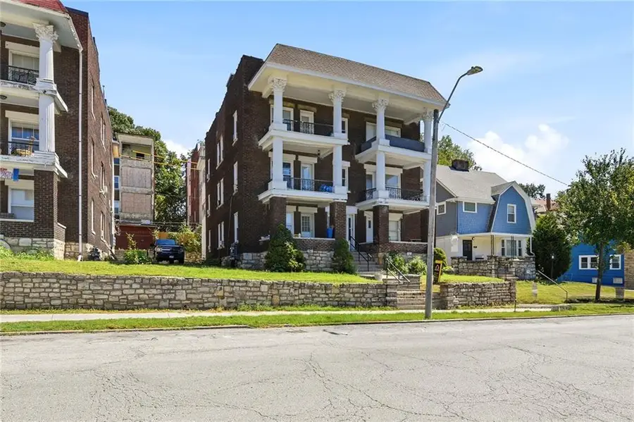 305 Bellefontaine Avenue, Kansas City, MO 64124 - #2