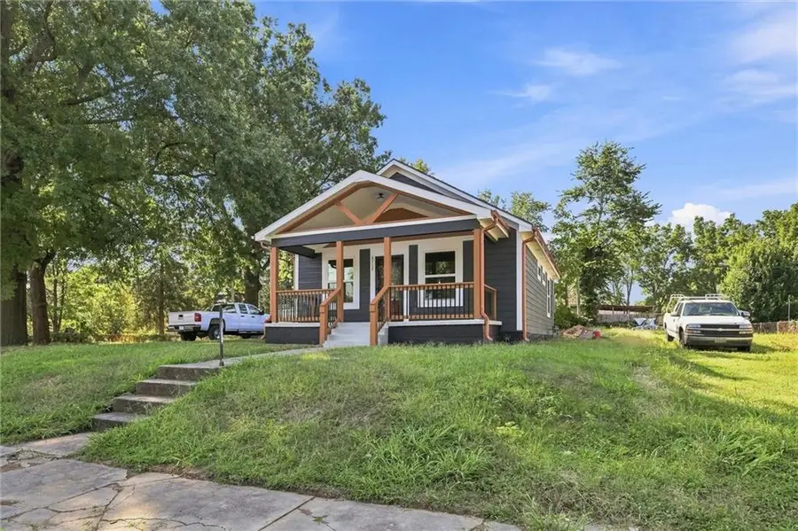 6717 E 18th Street, Kansas City, MO 64126 - #3