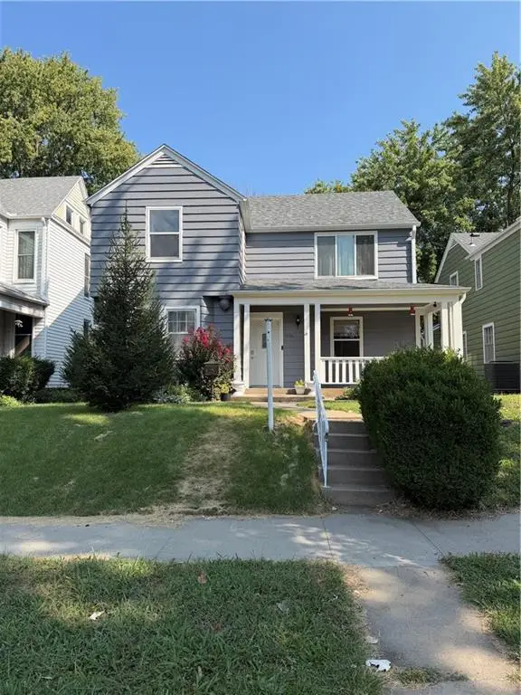 1006 W 7th Street, Sedalia, MO 65301 - #1