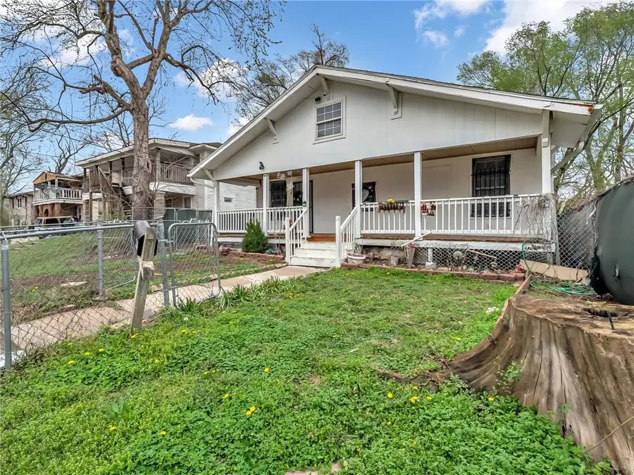 417 Wallace Avenue, Kansas City, MO 64125 - #2