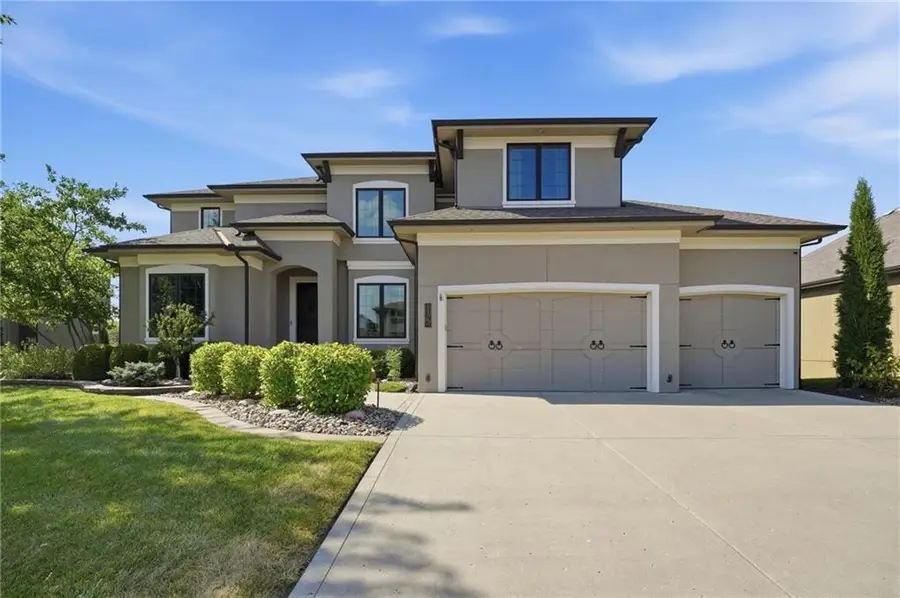 1124 Metfield Lane, Raymore, MO 64083 - #3