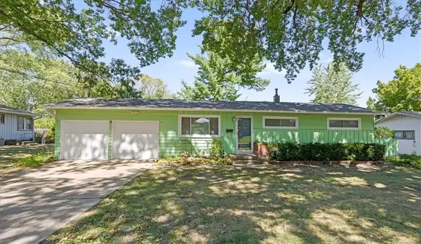 6404 W 76 Street, Prairie Village, KS 66204