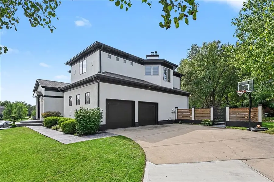 5346 W 123rd Street, Leawood, KS 66209 - #3