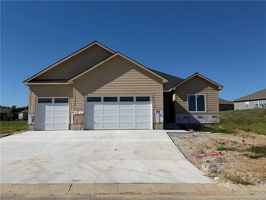 8013 SE Crumley Court, Blue Springs, MO 64014 - #2