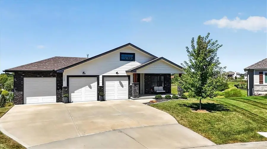 1100 NE Goshen Court, Lees Summit, MO 64064 - #3