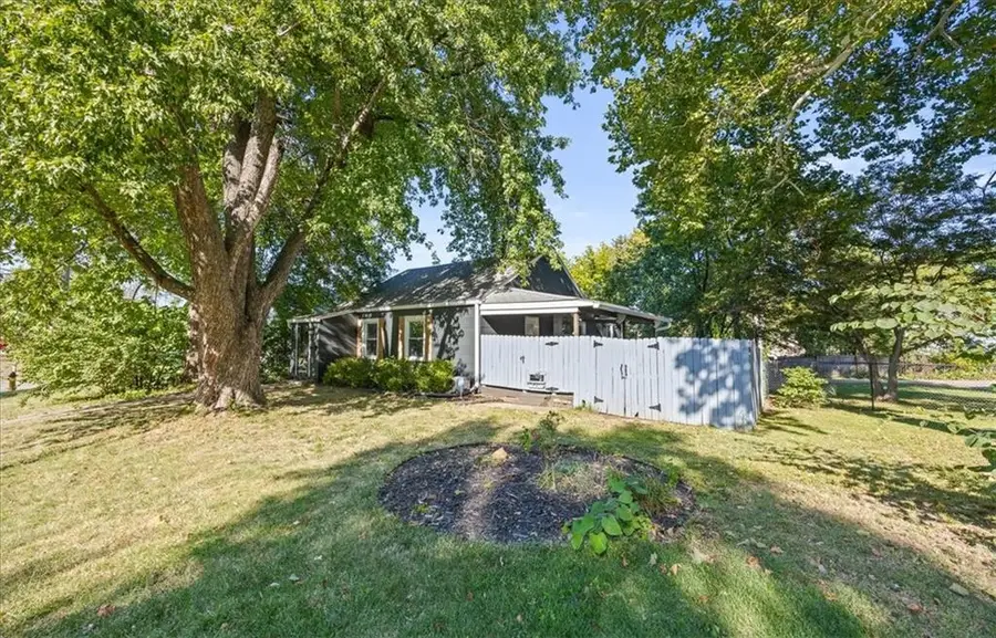 4705 Reinhardt Drive, Roeland Park, KS 66205 - #2