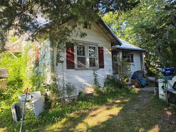 115 N Franklin Street, Kingston, MO 64650