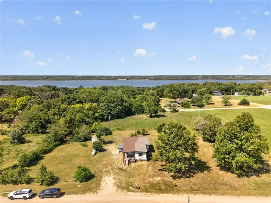 8497 Mockingbird Lane, Ozawkie, KS 66070 - #2