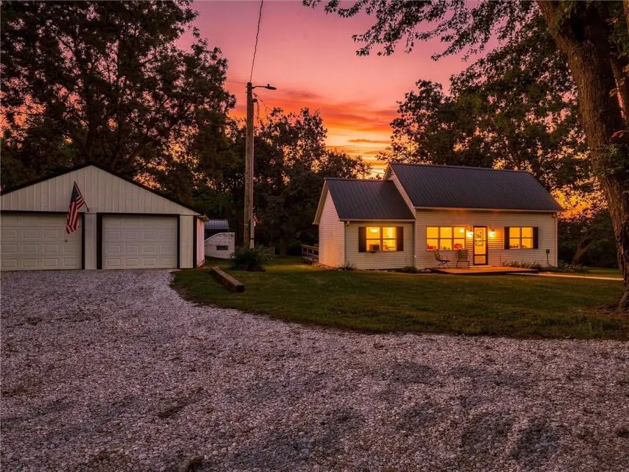 12927 N Garner Road, Richmond, MO 64085 - #2
