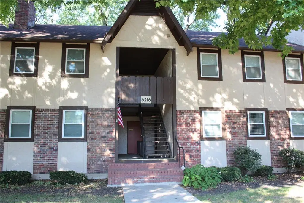6216 Robinson Street #3, Overland Park, KS 66202 - #1