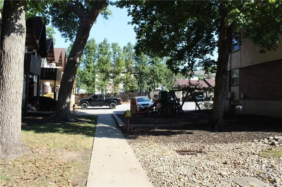 6216 Robinson Street #3, Overland Park, KS 66202 - #3