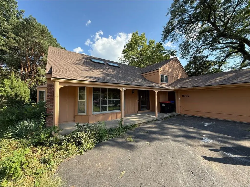 8727 W 104th Street, Overland Park, KS 66212 - #1