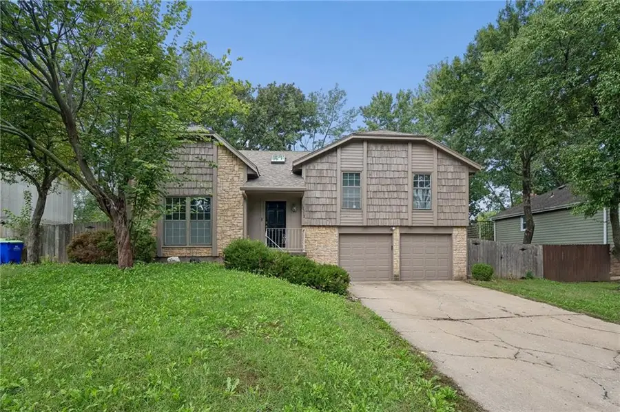 10312 Haskins Street, Lenexa, KS 66215 - #2