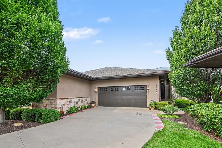 19420 W 102nd Street, Lenexa, KS 66220 - #2