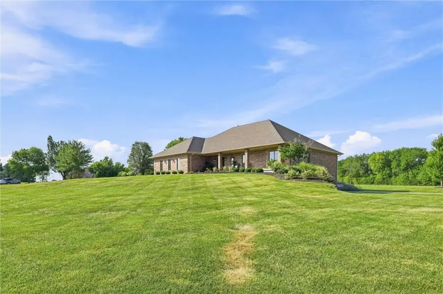 11530 S Pine Street, Olathe, KS 66061 - #3
