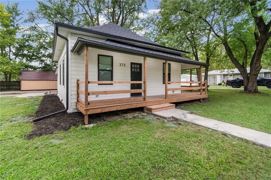 175 W 3rd Street, Holt, MO 64048 - #2