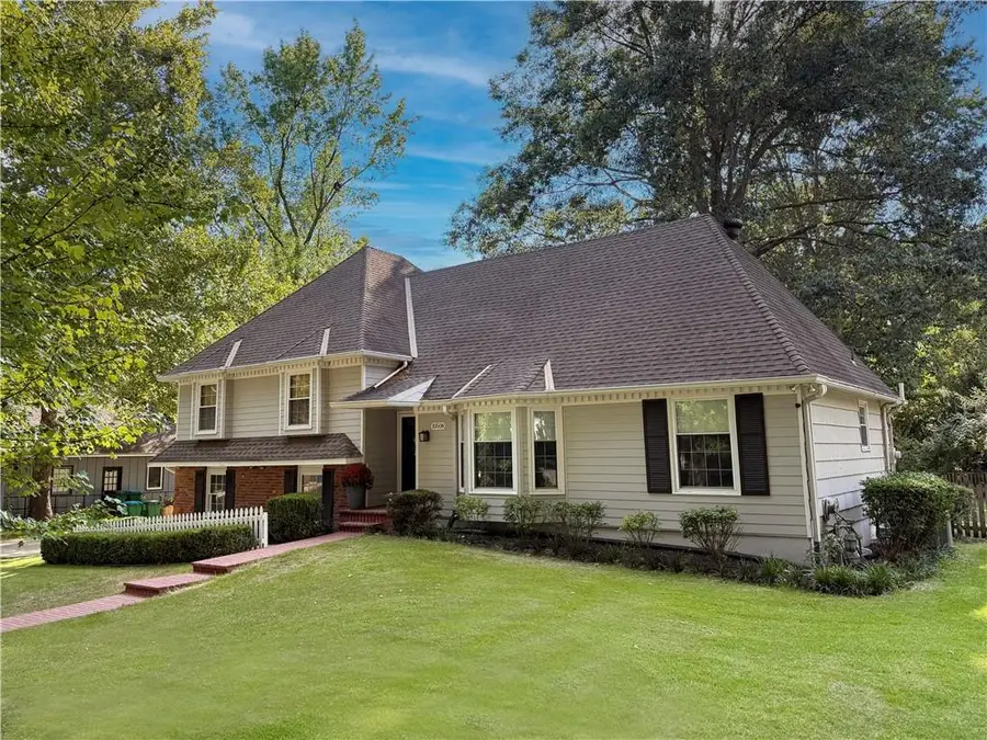 10508 Ensley Lane, Leawood, KS 66206 - #3
