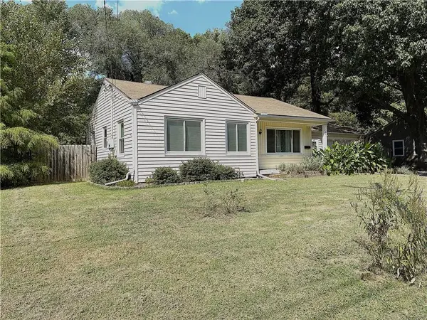 12208 W 55 Street, Shawnee, KS 66216