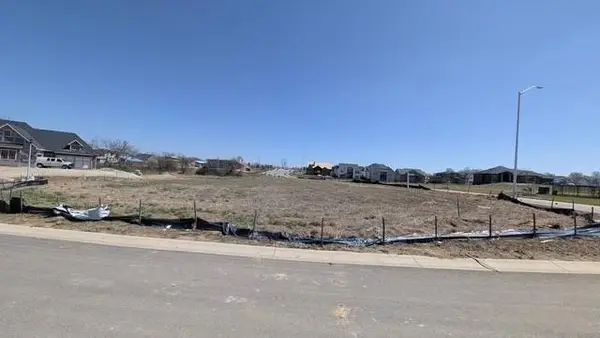 17209 Earnshaw Street, Overland Park, KS 66221