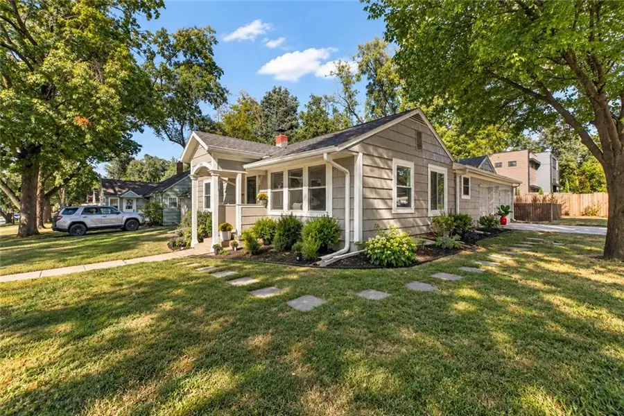 5943 El Monte Street, Fairway, KS 66205 - #3
