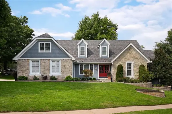 10600 W 108th Terrace, Overland Park, KS 66210