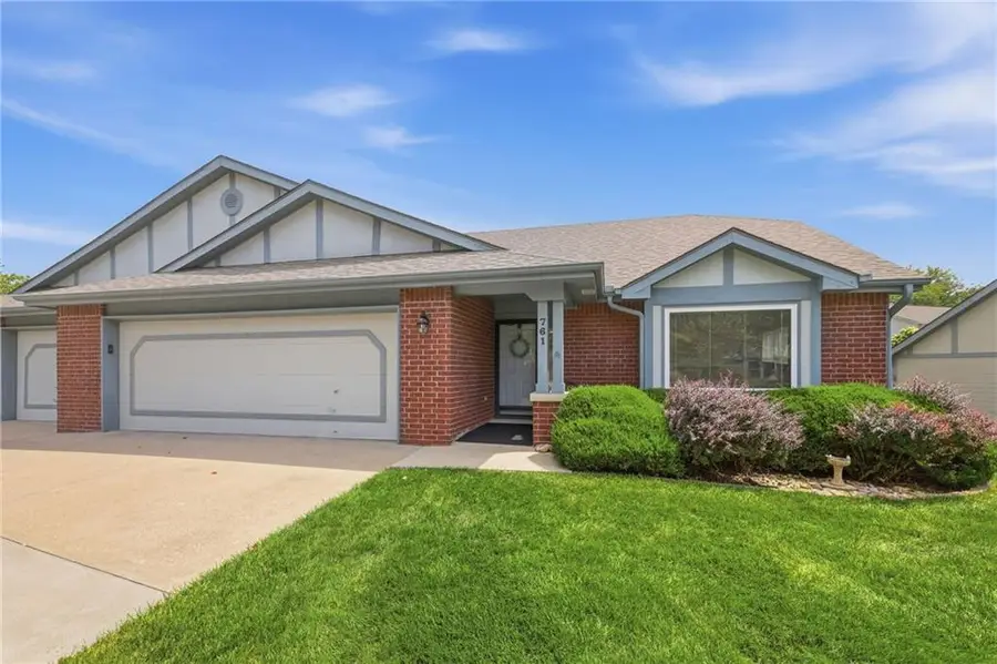 761 N Somerset Terrace, Olathe, KS 66062 - #2