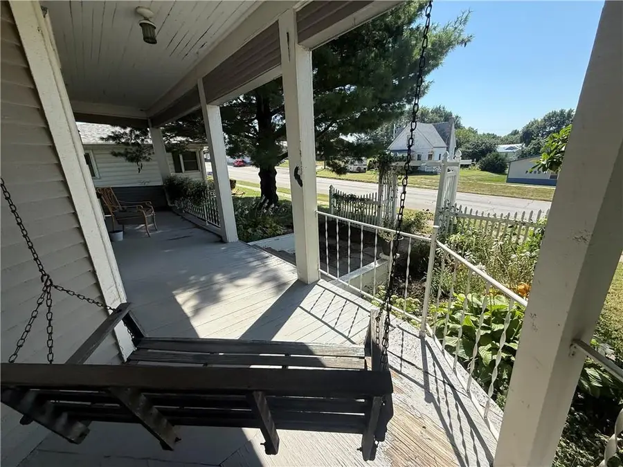 209 W Nodaway Street, Oregon, MO 64473 - #2