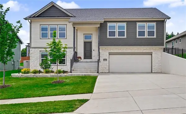 3907 Sweetclover Street, Lawrence, KS 66049