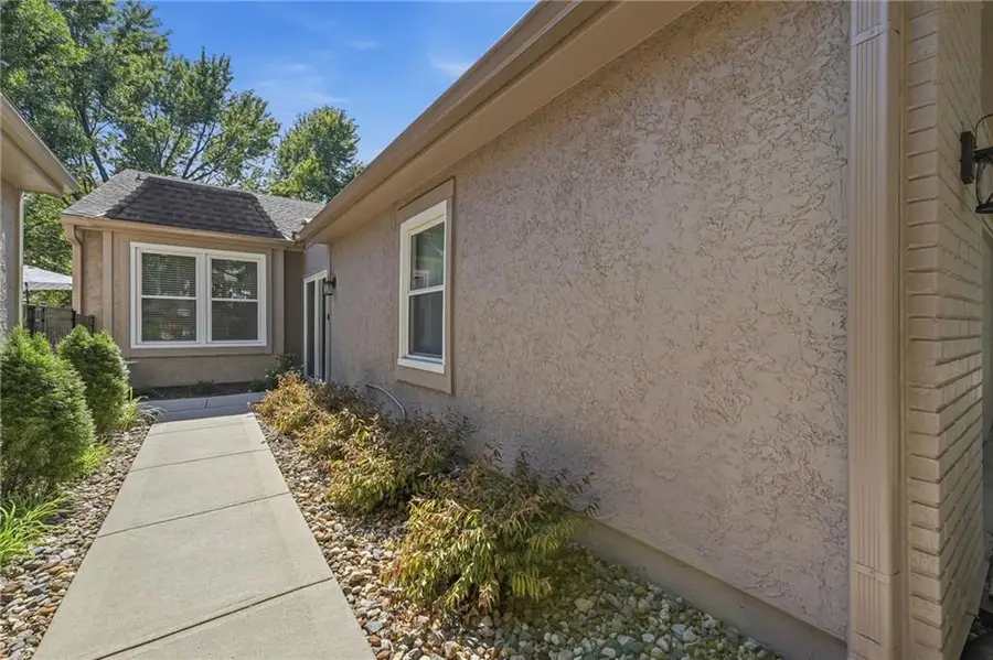 12843 Cambridge Road, Leawood, KS 66209 - #2