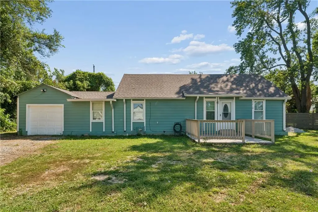 3219 Donnelly Avenue, Kansas City, MO 64129 - #1