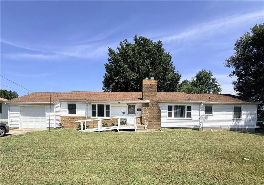100 W Lee Street, Butler, MO 64730 - #1