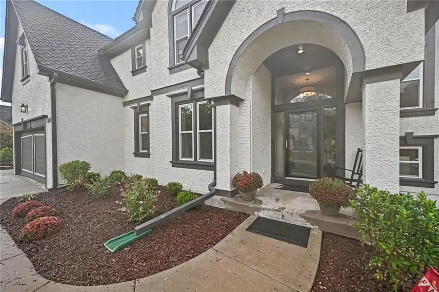 8008 Park Ridge Drive, Parkville, MO 64152 - #3
